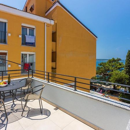 Luxury Apartments Lovorka 3 & 4***/**** Selce Exterior foto